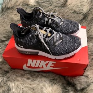 Nike Air Max Size 6 Shoes